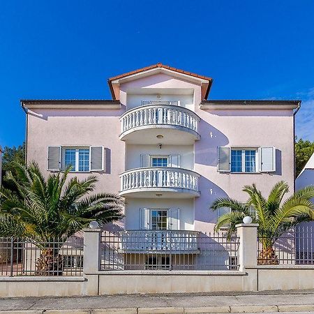 Apartments Ori بولا المظهر الخارجي الصورة