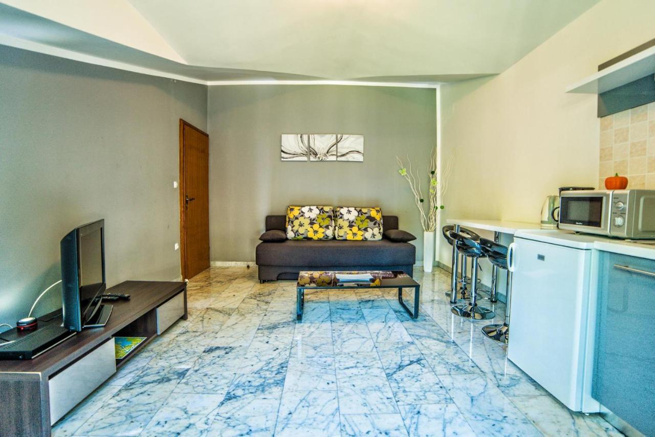 Apartments Ori بولا المظهر الخارجي الصورة