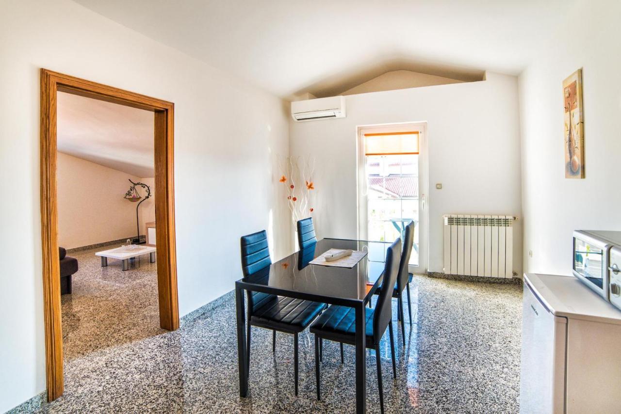 Apartments Ori بولا المظهر الخارجي الصورة