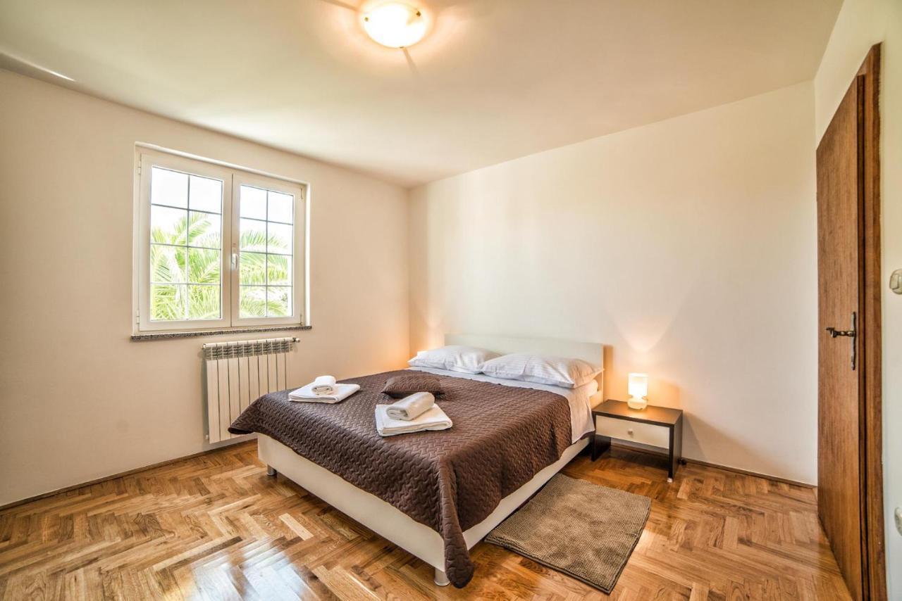 Apartments Ori بولا المظهر الخارجي الصورة