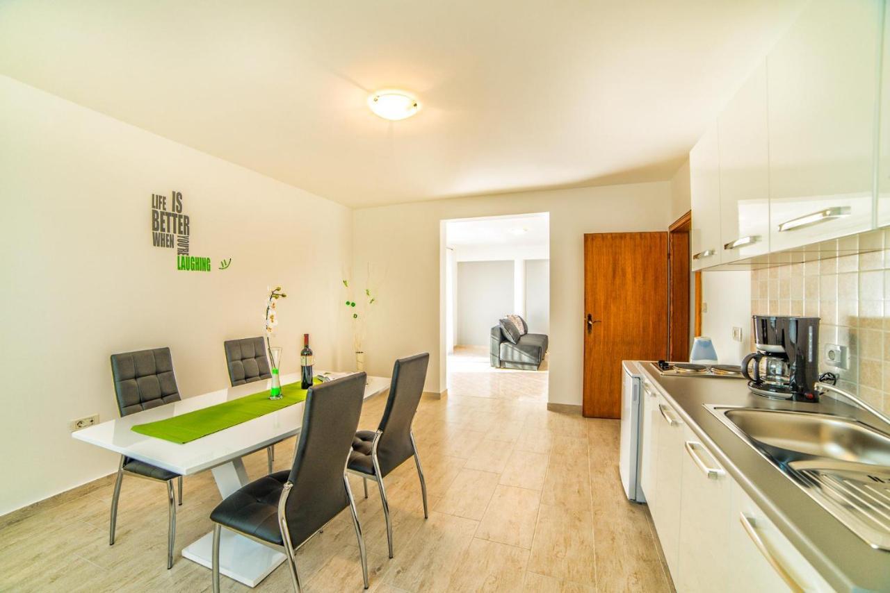 Apartments Ori بولا المظهر الخارجي الصورة