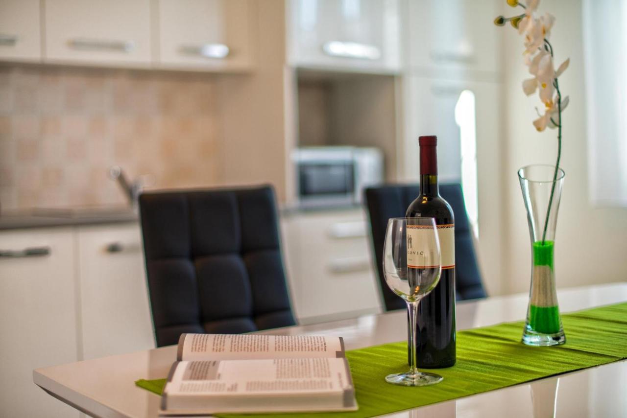 Apartments Ori بولا المظهر الخارجي الصورة