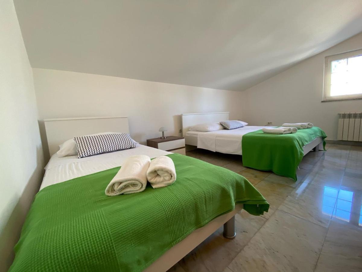 Apartments Ori بولا المظهر الخارجي الصورة