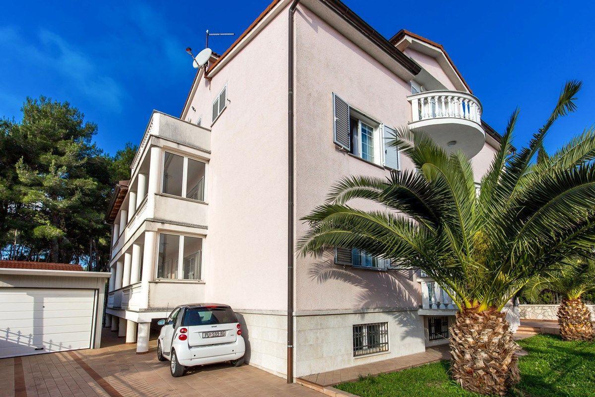 Apartments Ori بولا المظهر الخارجي الصورة