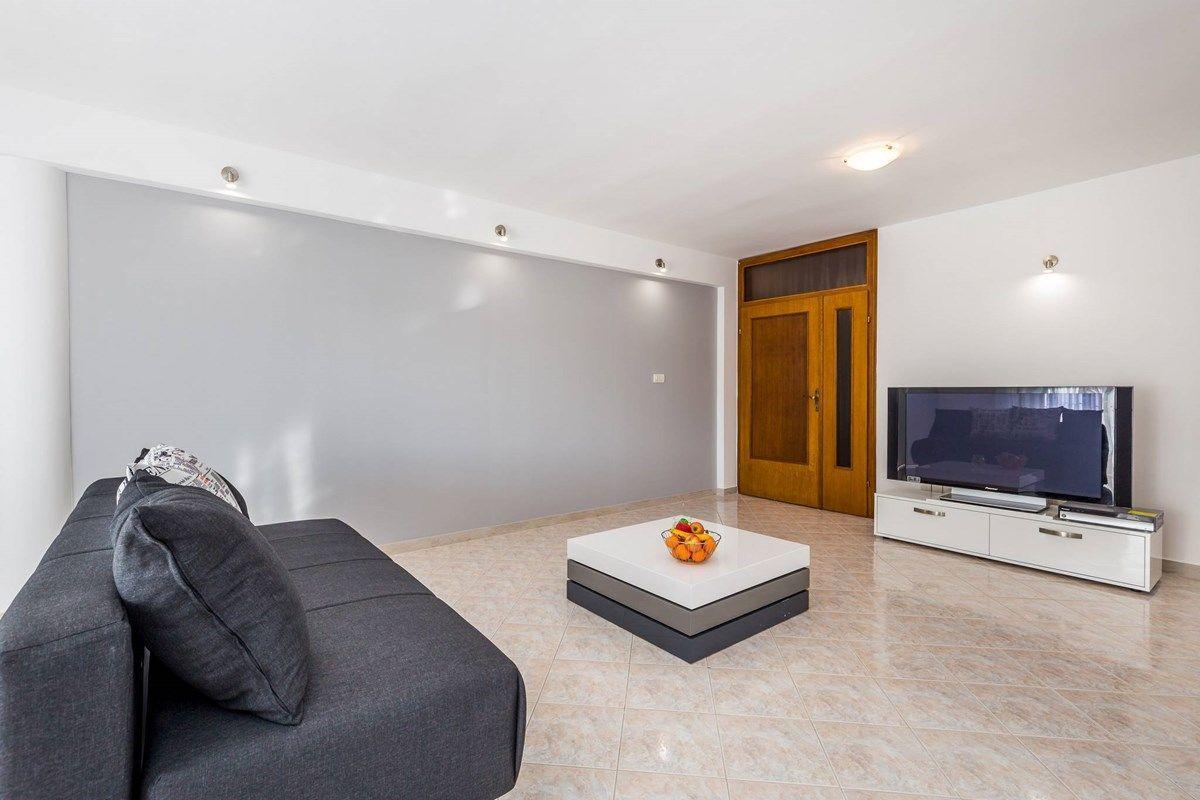 Apartments Ori بولا المظهر الخارجي الصورة