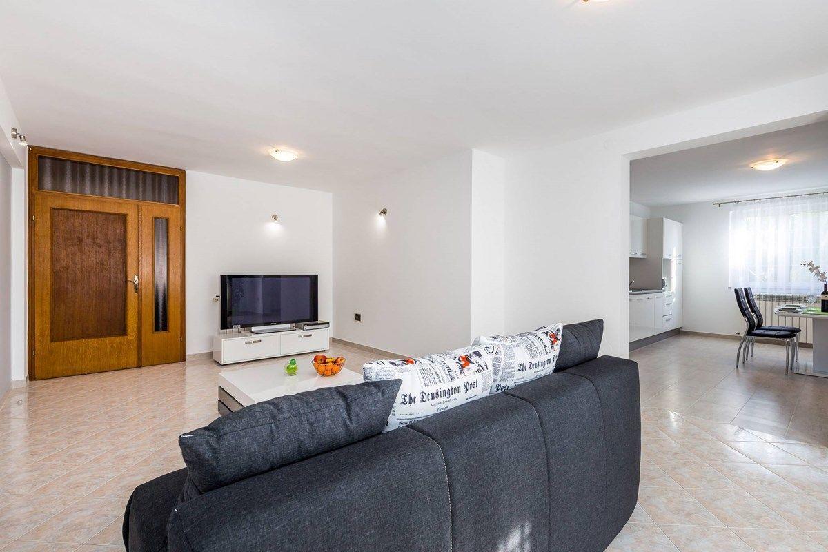 Apartments Ori بولا المظهر الخارجي الصورة