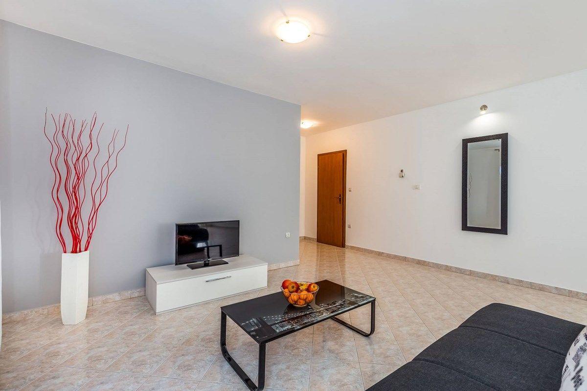 Apartments Ori بولا المظهر الخارجي الصورة