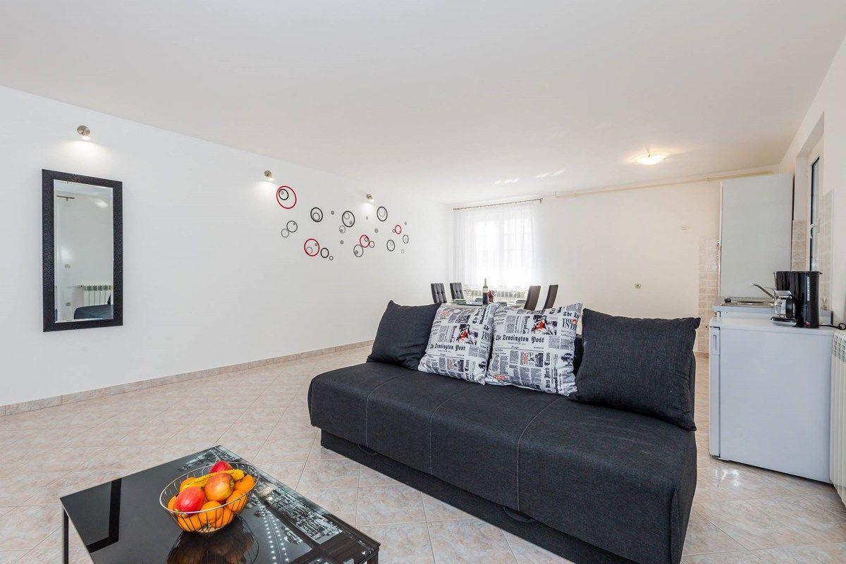 Apartments Ori بولا المظهر الخارجي الصورة